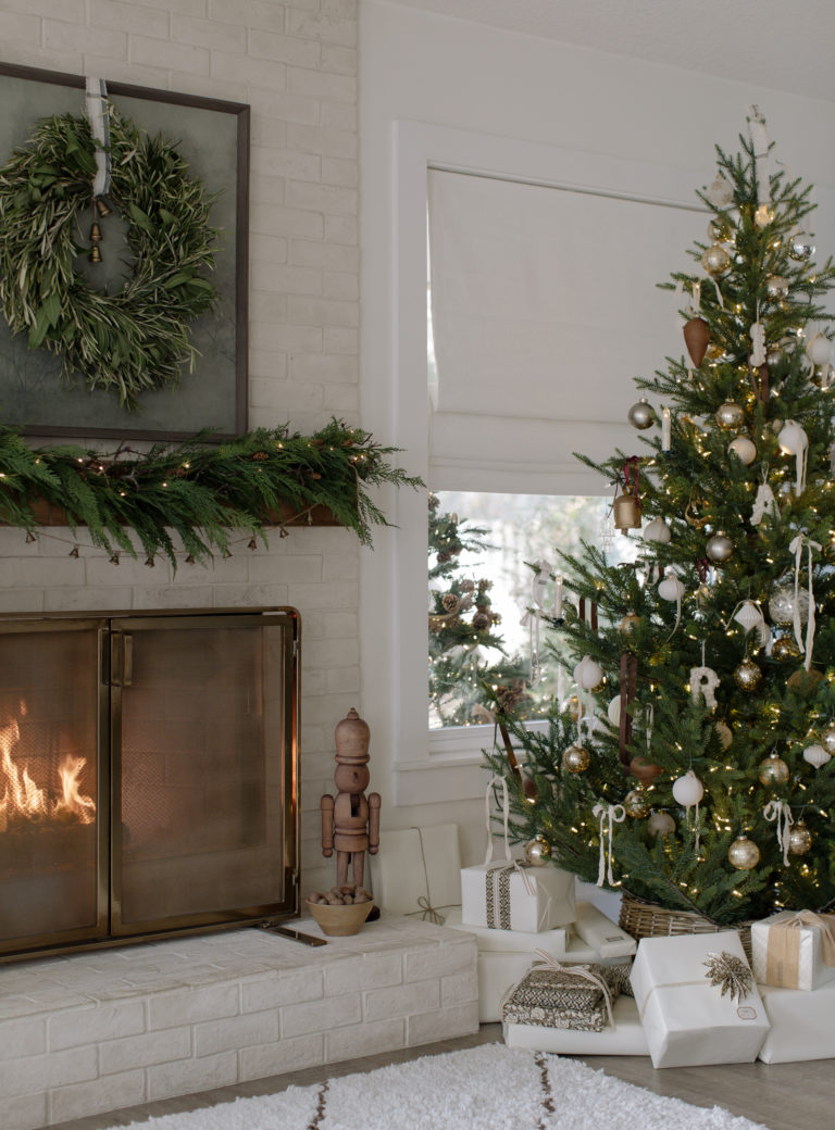 Cozy Christmas Mantel & Tree | Laine and Layne