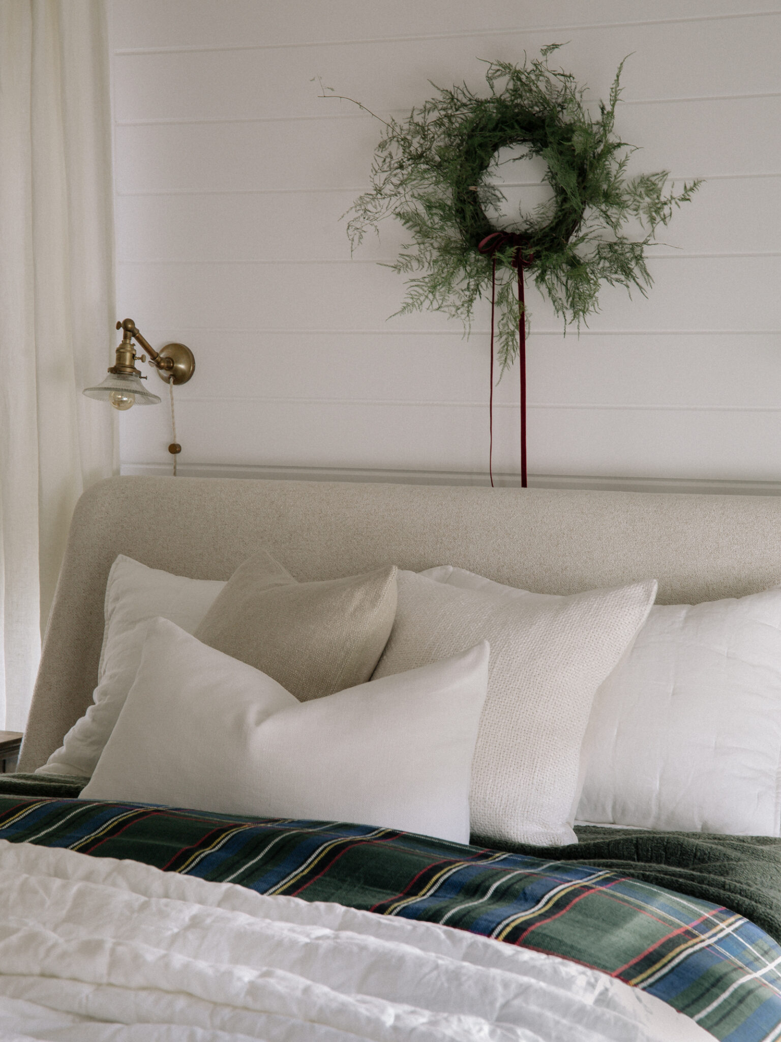 Festive Plaid Holiday Bedroom | Laine and Layne